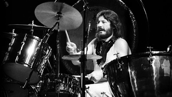 Η ιδιοφυΐα του John Bonham, του θρυλικού ντράμερ των Led Zeppelin