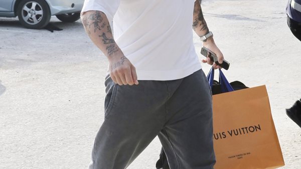 Βαφτίστηκε στη Βαρυμπόμπη!