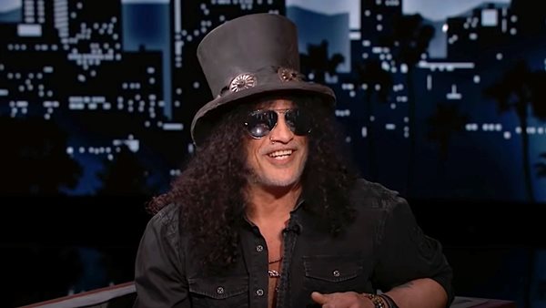 Εκείνη η φορά που ο Slash ντύθηκε γυναίκα και ήθελε να την "πέσει" στον Steven Adler