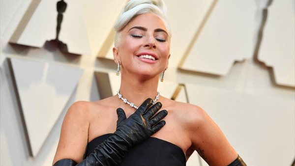 Lady Gaga: Γελά με τις αντιδράσεις για το τραγούδι της που διέρευσε