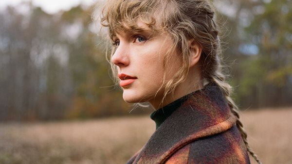Taylor Swift - Έσπασε ακόμη ένα ρεκόρ με τον δίσκο "Evermore"