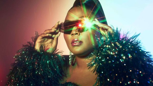 Lizzo - Το μήνυμα που έστειλε στην Cardi B μετά το διαζύγιό της