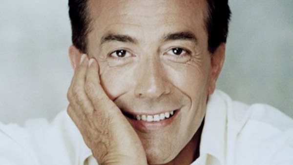 Δάκης - Συνεργάτες και φίλοι λένε το τελευταίο "αντίο" στον τραγουδιστή