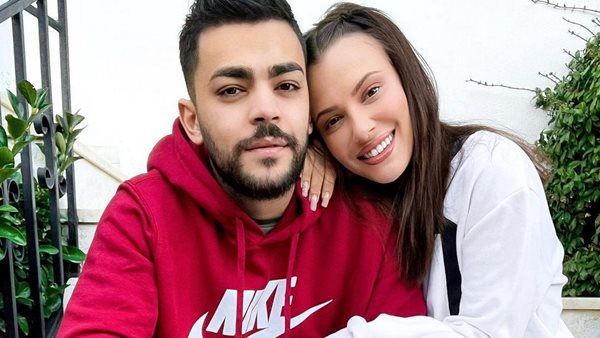 Χρήστος Σαντικάι για την εγκυμοσύνη της Λάουρας Νάργες: "Δεν μου αρέσει να το συζητάω, γιατί πιστεύω πάρα πολύ στο μάτι"