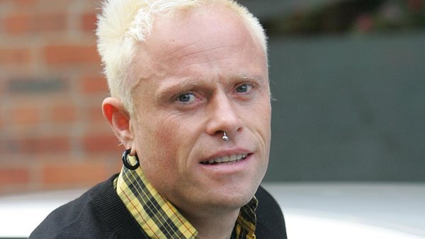 Fans τιμούν τον Keith Flint με.. χριστουγεννιάτικα λαμπάκια