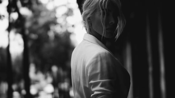 Αμαρυλλίς: Μας δίνει το No.1 single του καλοκαιριού