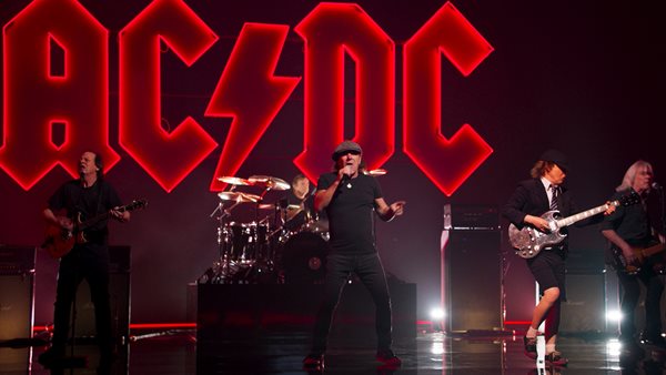 AC/DC - Αποκάλυψαν επιτέλους το music video του "Shot In The Dark"