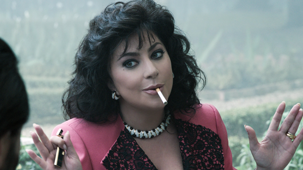 Lady Gaga - Πιστεύει πως η Patrizia Reggiani έστελνε σμήνη από μύγες καταπάνω της