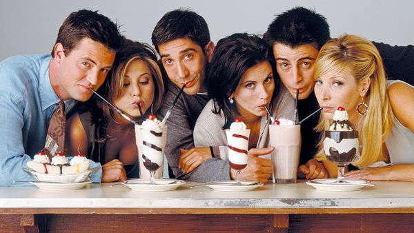 Η λίστα με όλα τα χριστουγεννιάτικα επεισόδια από τα Φιλαράκια