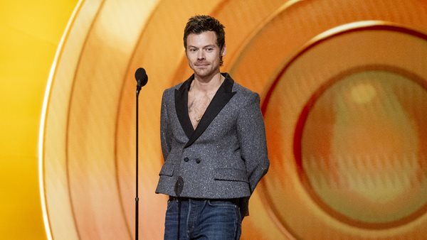 Harry Styles στην κορυφή των charts με το "Aperture".