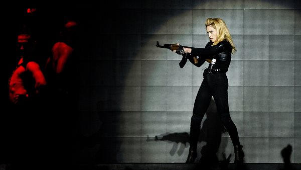 Madonna: η μόνη γυναίκα με 100 εκ έσοδα ΜΟΝΟ απο περιοδεία!