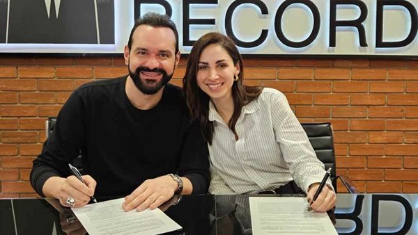 Η Λένα Ζευγαρά ανανέωσε το συμβόλαιο της με την Panik