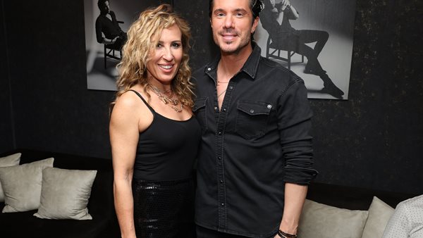 Νίκος Οικονομόπουλος, στο Fantasia.