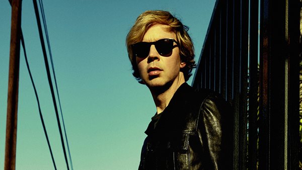 "Night Running": Beck και Cage the Elephant σε νέο τραγούδι λίγο πριν την περιοδεία τους
