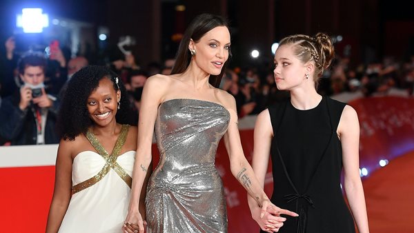 Το... ατύχημα της Angelina Jolie στο κόκκινο χαλί