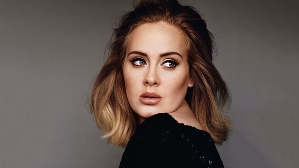 Backstage φωτογραφία της Adele από την προετοιμασία για το SNL