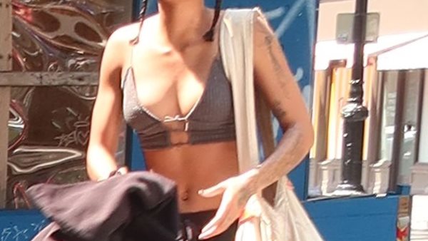 Willow Smith και Eddie Benjamin σε παραλία του Σύδνευ.