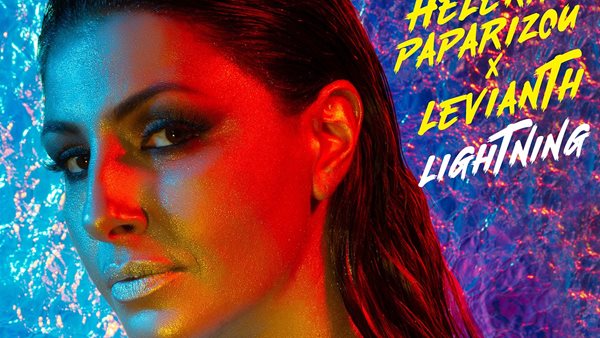 Έλενα Παπαρίζου - Επιστρέφει σαν "αστραπή" με νέο αγγλόφωνο single