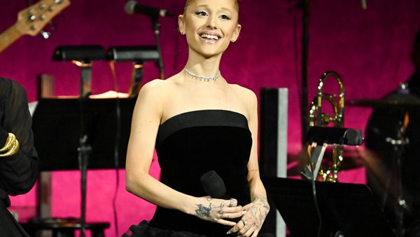 H Ariana Grande στο "Meet the Parents 4"!