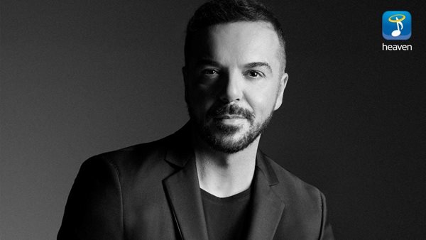 "Όλα Ακατάλληλα" - O Τριαντάφυλλος ήρθε με νέα επιτυχία