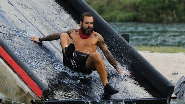 Τριαντάφυλλος - Επέστρεψε στα social media μετά το Survivor