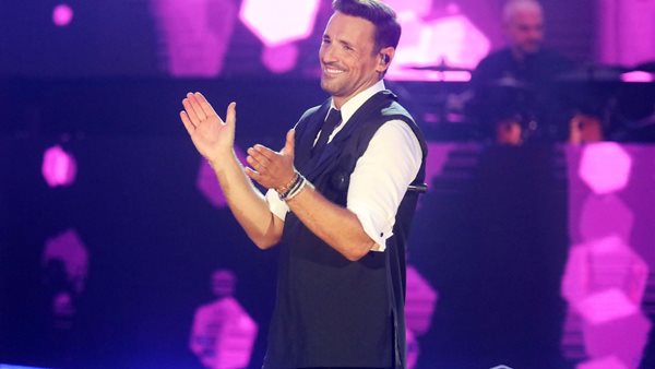 Στο YTON Λάκης Γαβαλάς και Ηλίας Βρεττός με Δεληγιάννη.