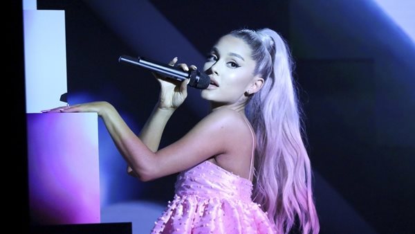 Ariana Grande: "Τα προηγούμενα χρόνια ήταν δύσκολα για την ψυχική μου υγεία"