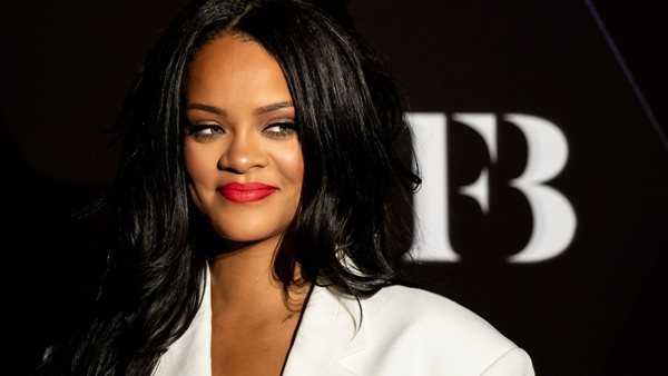 Το 25 εκατομμυρίων deal για ντοκιμαντέρ με τη ζωή της Rihanna