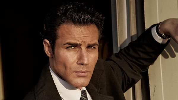 Πέτρος Ιακωβίδης: Nέο album "Μ’ Ακούς;"