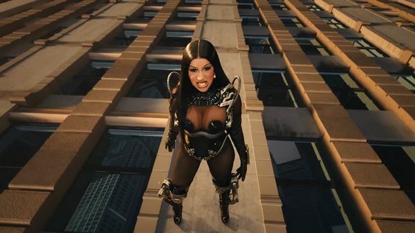 "Hot Sh*t" - Η Cardi B έδωσε στη δημοσιότητα το νέο της music video