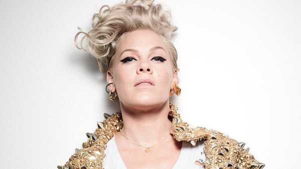 Η 9χρονη κόρη της Pink εκφράζει την επιθυμία της για το εκλογικό αποτέλεσμα της Αμερικής