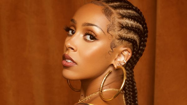 Doja Cat - Έδωσε ένα... ιδιαίτερο cover στο "Shallow" της Lady Gaga και του Bradley Cooper