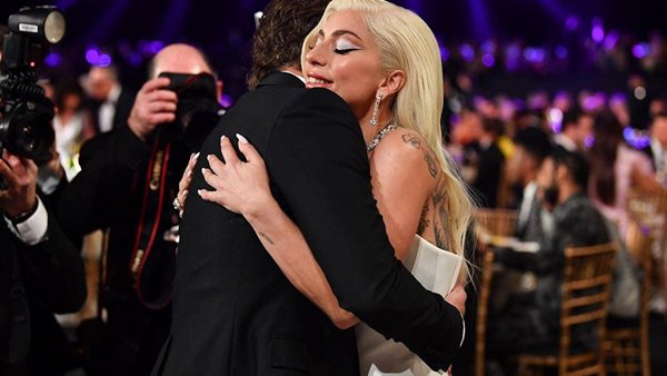 Επικό reunion για Lady Gaga και Bradley Cooper