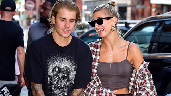 O Justin Bieber ψάχνει γαμπριάτικο κοστούμι