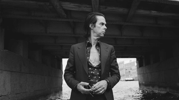 Nick Cave: "Έχουμε αρχίσει να συνειδητοποιούμε πως θα πρέπει να ζήσουμε διαφορετικές ζωές"