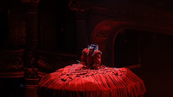 Η Gaga μπήκε δυναμικά στον κόσμο της Wednesday!