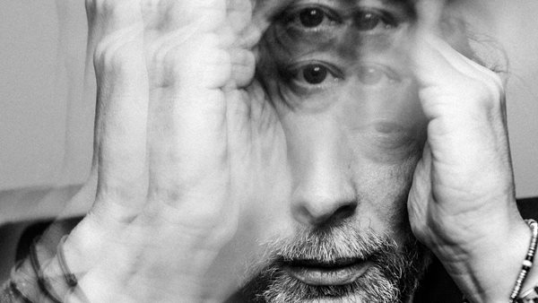 Παντρεύτηκε ο Thom Yorke με μασκοφόρους καλεσμένους