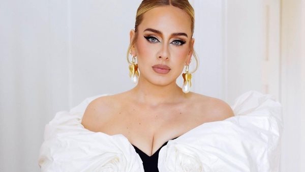 Adele - Επιβεβαίωσε την εμφάνιση στα BRITs και διέψευσε τα προβλήματα στην προσωπική της ζωή
