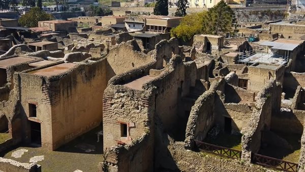 Τα γραπτά…μένουν