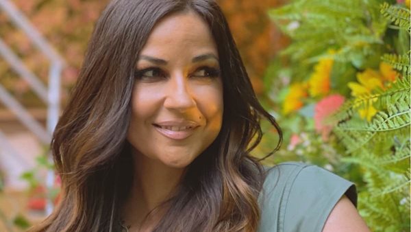 Χρύσπα: "Δεν μου έχει κοστίσει καθόλου που δεν ανήκω στην showbiz"