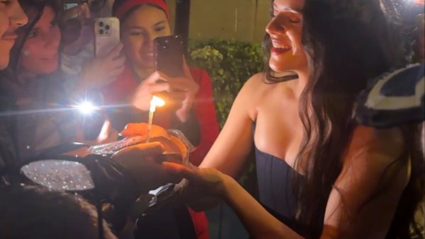 Η Rosalia γιόρτασε τα 32α γενέθλιά της στο Παρίσι.