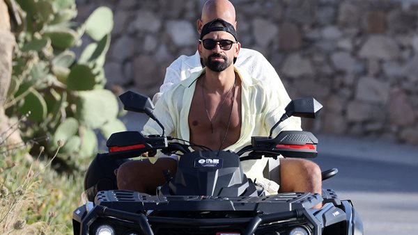 O άσσος της Λίβερπουλ, Μοχάμεντ Σαλάχ, στη Μύκονο!