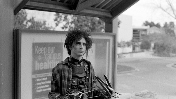 O γιος του Edward Scissorhands είναι ο Timothée Chalamet
