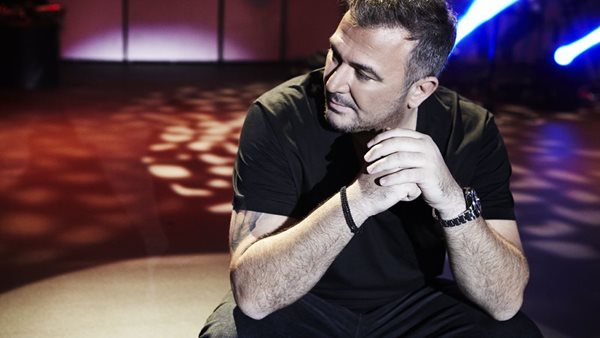 Αντώνης Ρέμος - Έρχεται διαδικτυακή συναυλία με την κορυφαία ομάδα της ZeniΘ