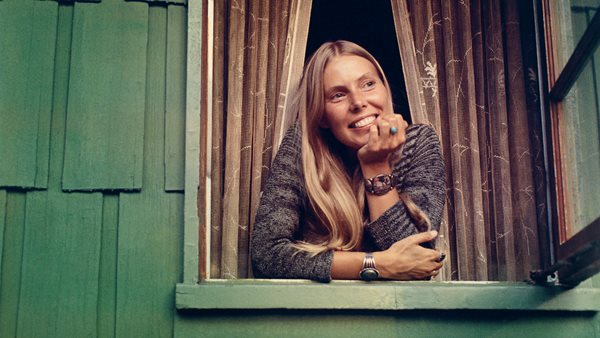Η Joni Mitchell θα κυκλοφορήσει ηχογραφήσεις με τον Jimi Hendrix