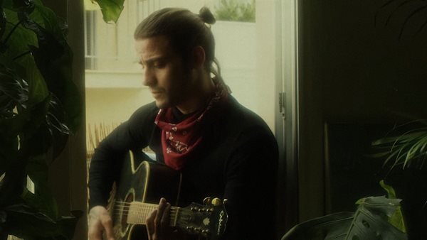 "Μετακίνηση 6" - Νέο τραγούδι και βιντεοκλίπ από τον Αναστάσιο Ράμμο