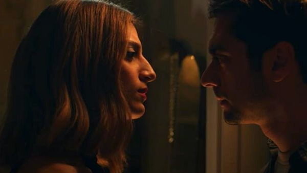 Η Χριστίνα Χειλά Φαμέλη αποκάλυψε σημεία από τα γυρίσματα της viral ταινίας "Μη με αφήσεις ποτέ"