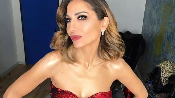 Δέσποινα Βανδή: Challenge γυμναστικής με την κόρη της Μελίνα