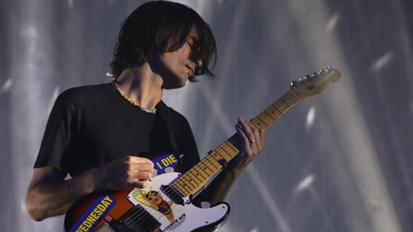 O Johnny Greenwood των Radiohead αποκαλύπτει ποιος θα μπορούσε να τον υποδυθεί σε μία ταινία