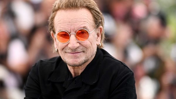 Οι Ramones αξίζουν τον μεγαλύτερο σεβασμό, σύμφωνα με τον Bono των U2